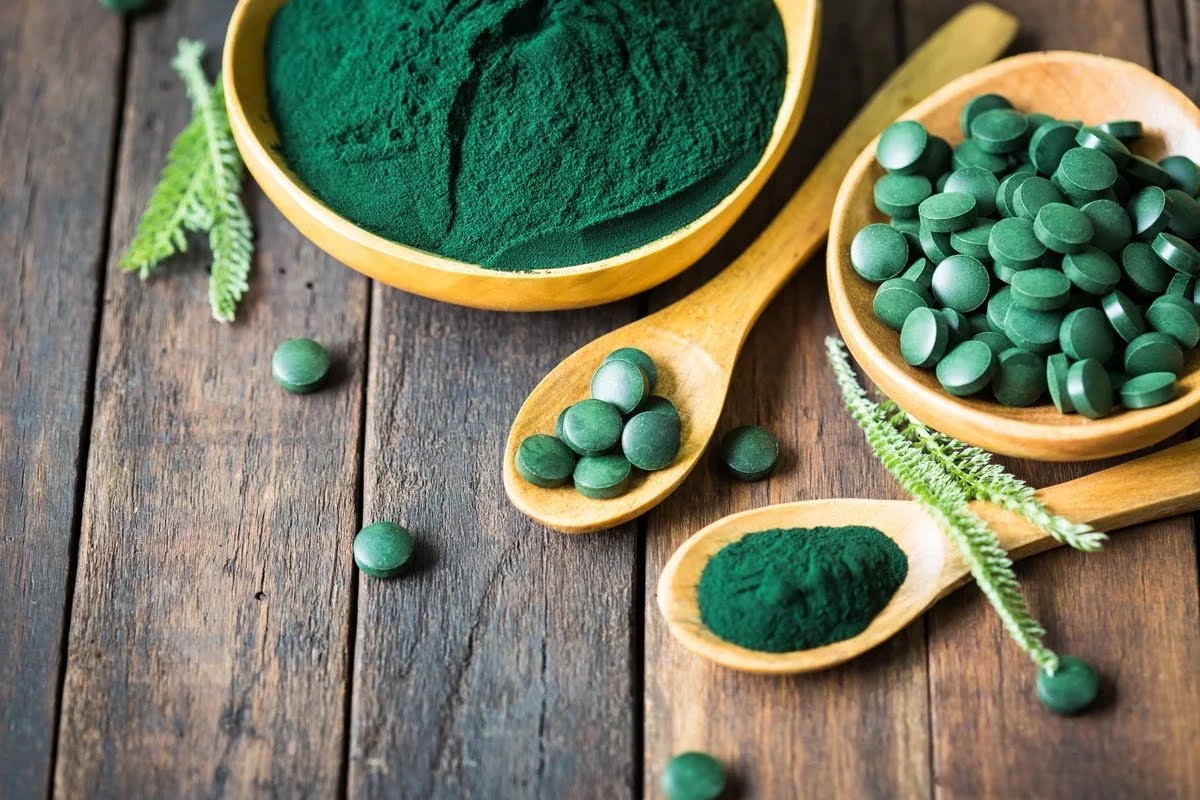 Spirulina: O Que é, Para Que Serve E Como Tomar - Um Pouco De Tudo